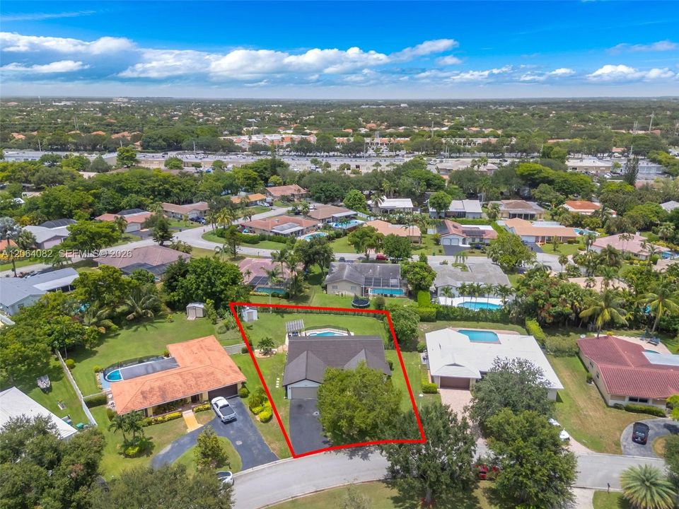 For Sale: $730,000 (4 beds, 2 baths, 1965 Square Feet)