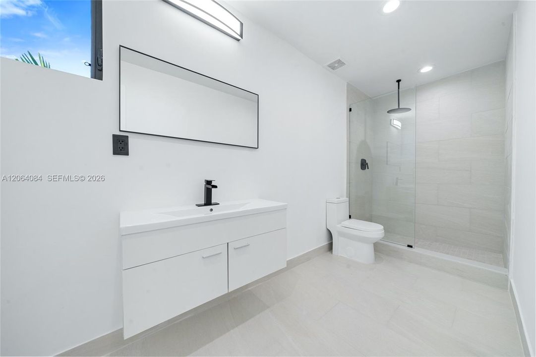 full bath 2