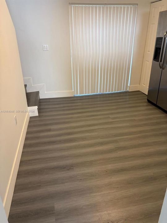 For Rent: $2,150 (2 beds, 1 baths, 1130 Square Feet)