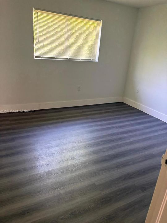 For Rent: $2,150 (2 beds, 1 baths, 1130 Square Feet)