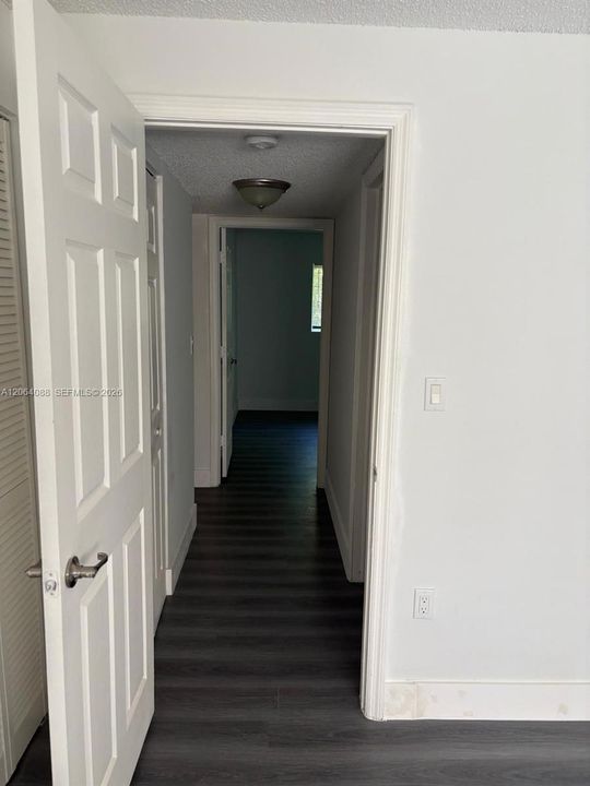 For Rent: $2,150 (2 beds, 1 baths, 1130 Square Feet)