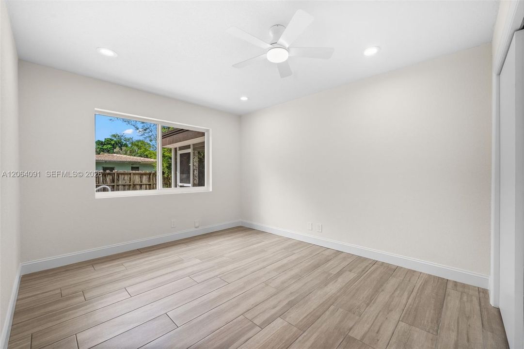 Active With Contract: $799,900 (3 beds, 2 baths, 1900 Square Feet)