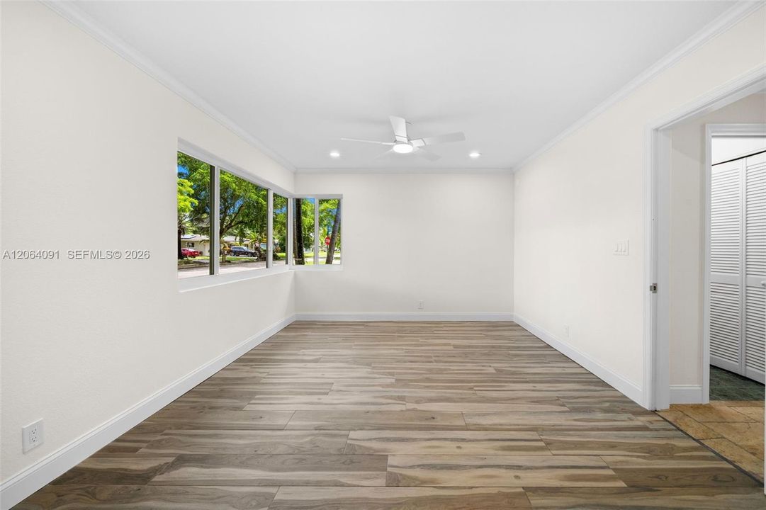 Active With Contract: $799,900 (3 beds, 2 baths, 1900 Square Feet)