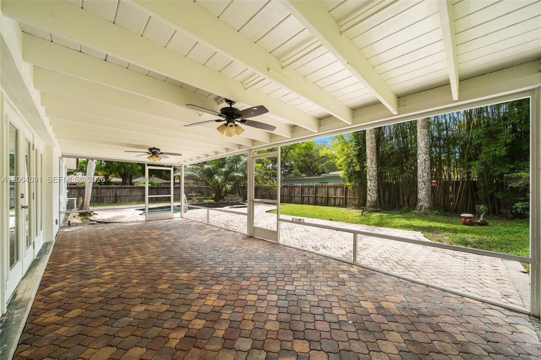 Active With Contract: $799,900 (3 beds, 2 baths, 1900 Square Feet)