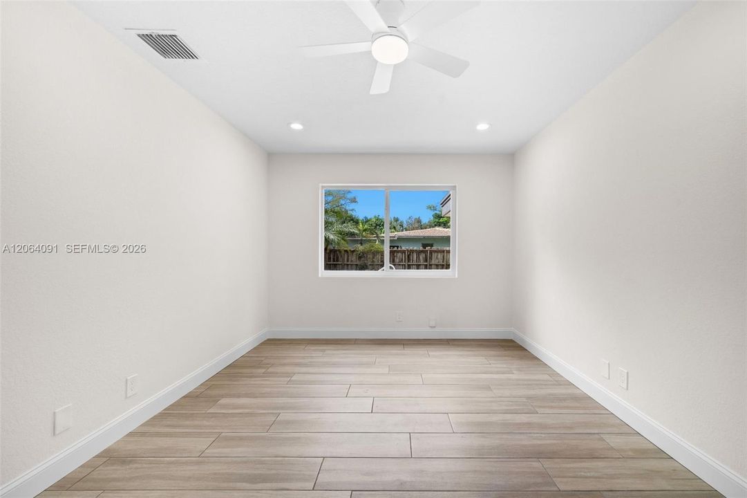 Active With Contract: $799,900 (3 beds, 2 baths, 1900 Square Feet)