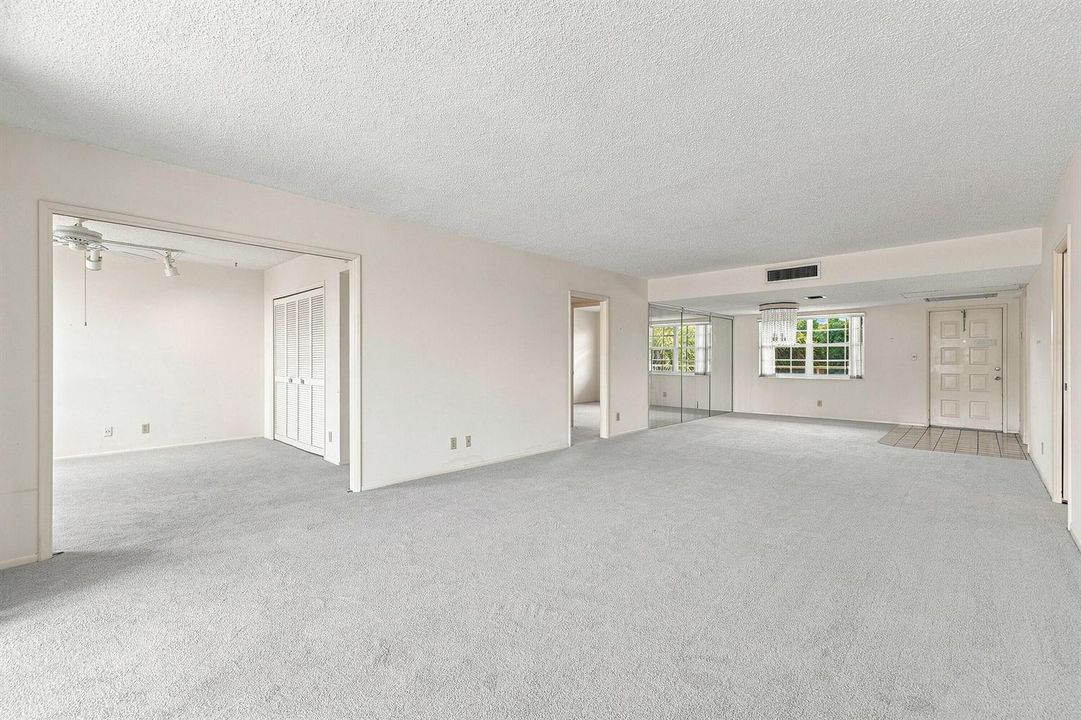 17_living room