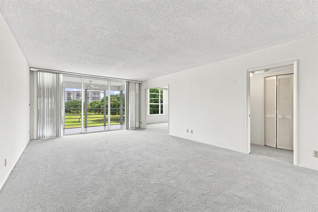 15_living room