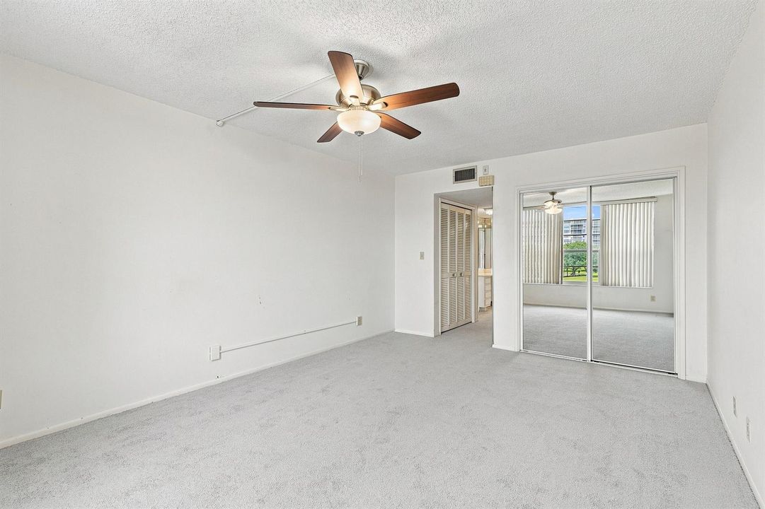 28_primary bedroom