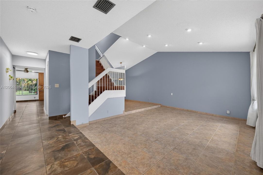 For Sale: $599,000 (4 beds, 2 baths, 2071 Square Feet)