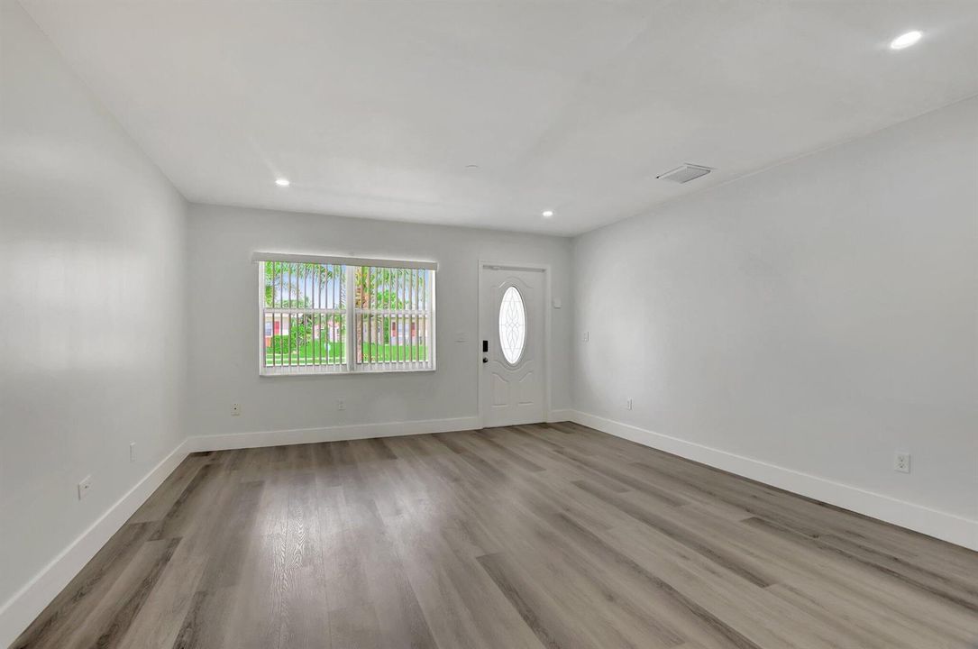 living room pic 2