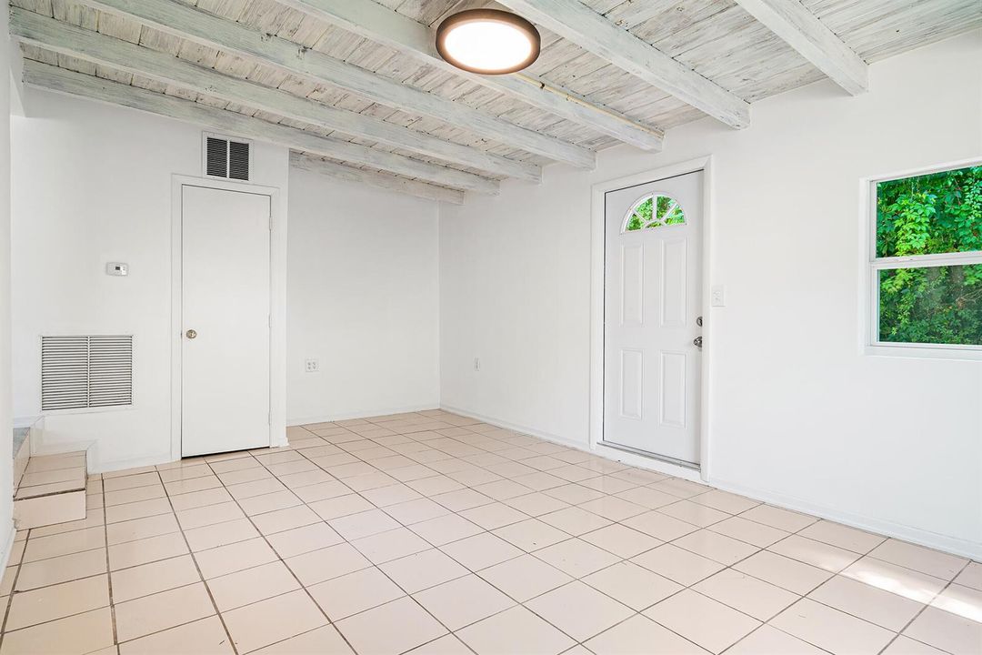 Guest Cottage Entry