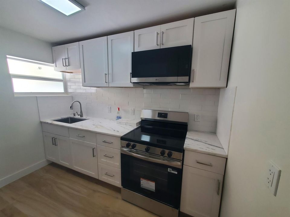 Full Kitchen