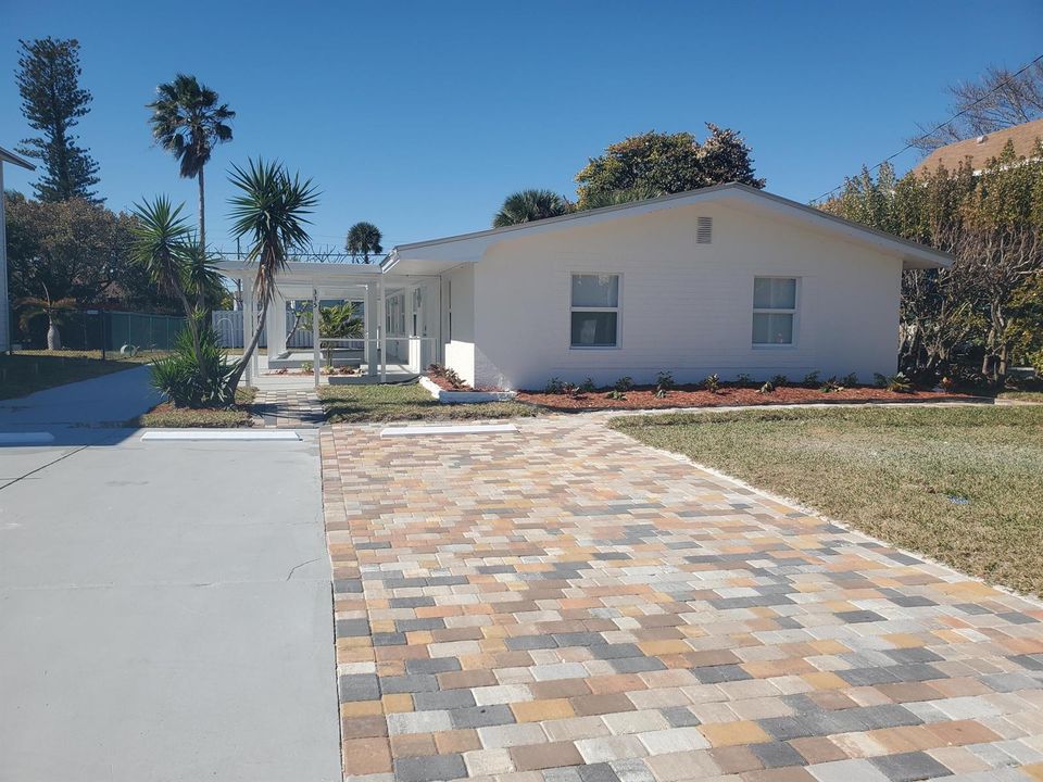 335 Hernando