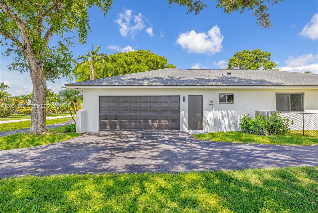 For Sale: $1,345,000 (4 beds, 3 baths, 2379 Square Feet)