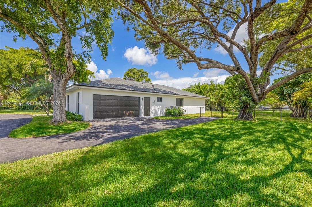 For Sale: $1,345,000 (4 beds, 3 baths, 2379 Square Feet)
