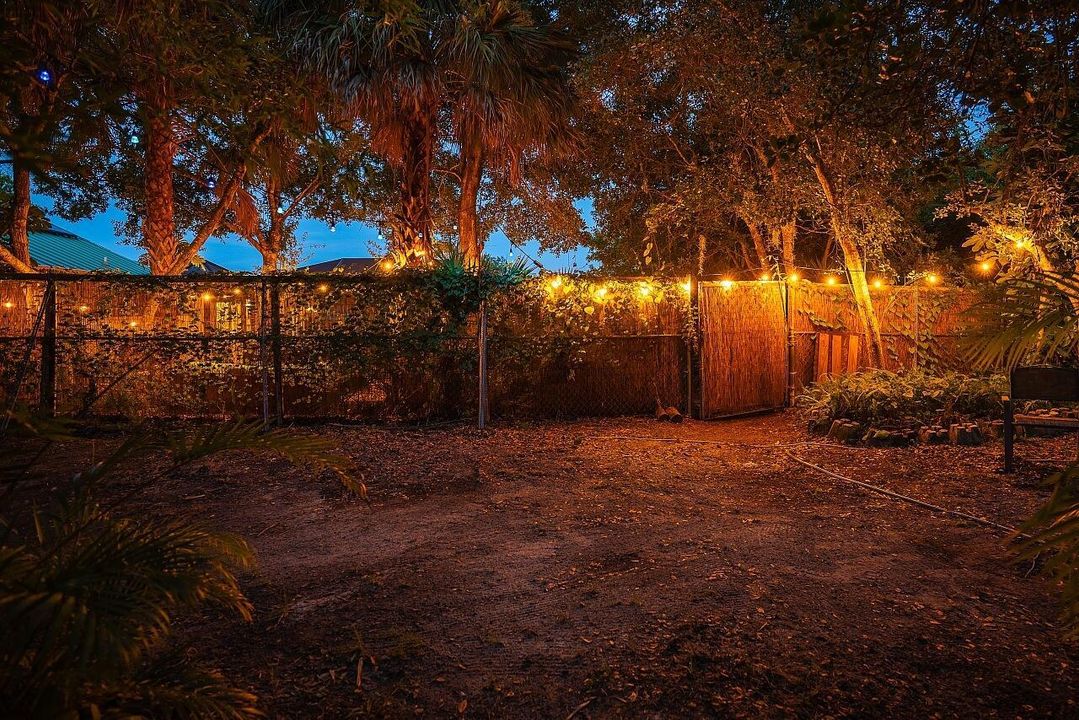 3955-Fooshe-Ave-Twilights-HigMedia-034-1