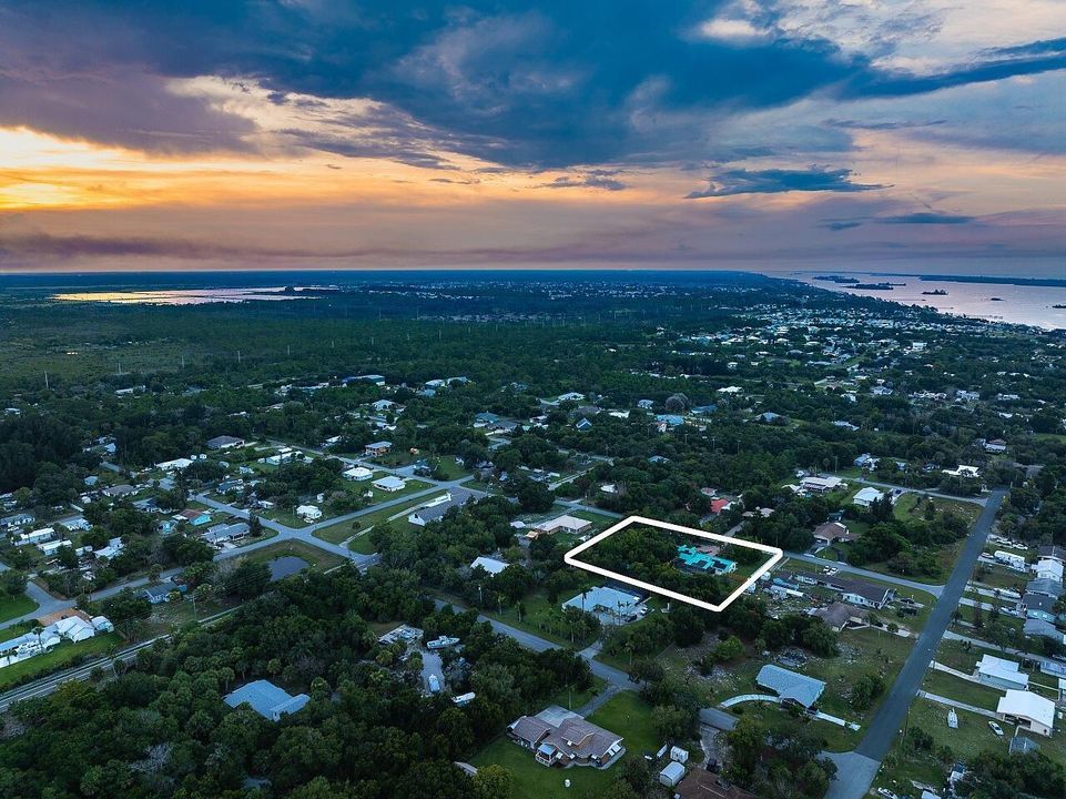 3955-Fooshe-Ave-Twilights-HigMedia-008-1