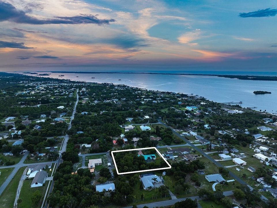 3955-Fooshe-Ave-Twilights-HigMedia-007-1