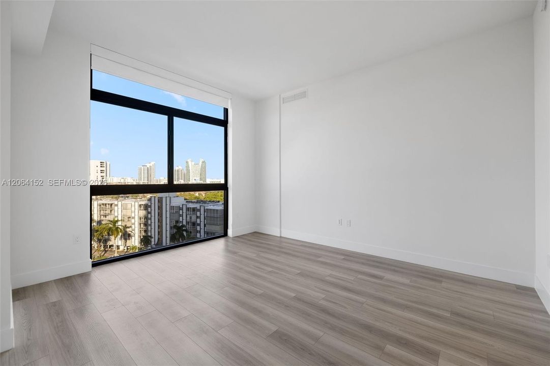 Недавно арендовано: $4,800 (2 спален, 2 ванн, 1413 Квадратных фут)