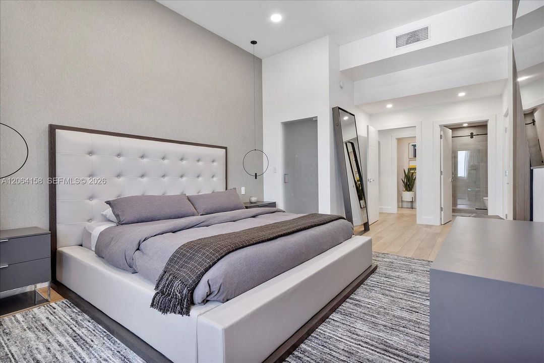 For Rent: $9,500 (1 beds, 1 baths, 960 Square Feet)