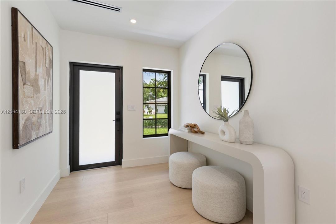 Active With Contract: $1,895,000 (3 beds, 3 baths, 1555 Square Feet)