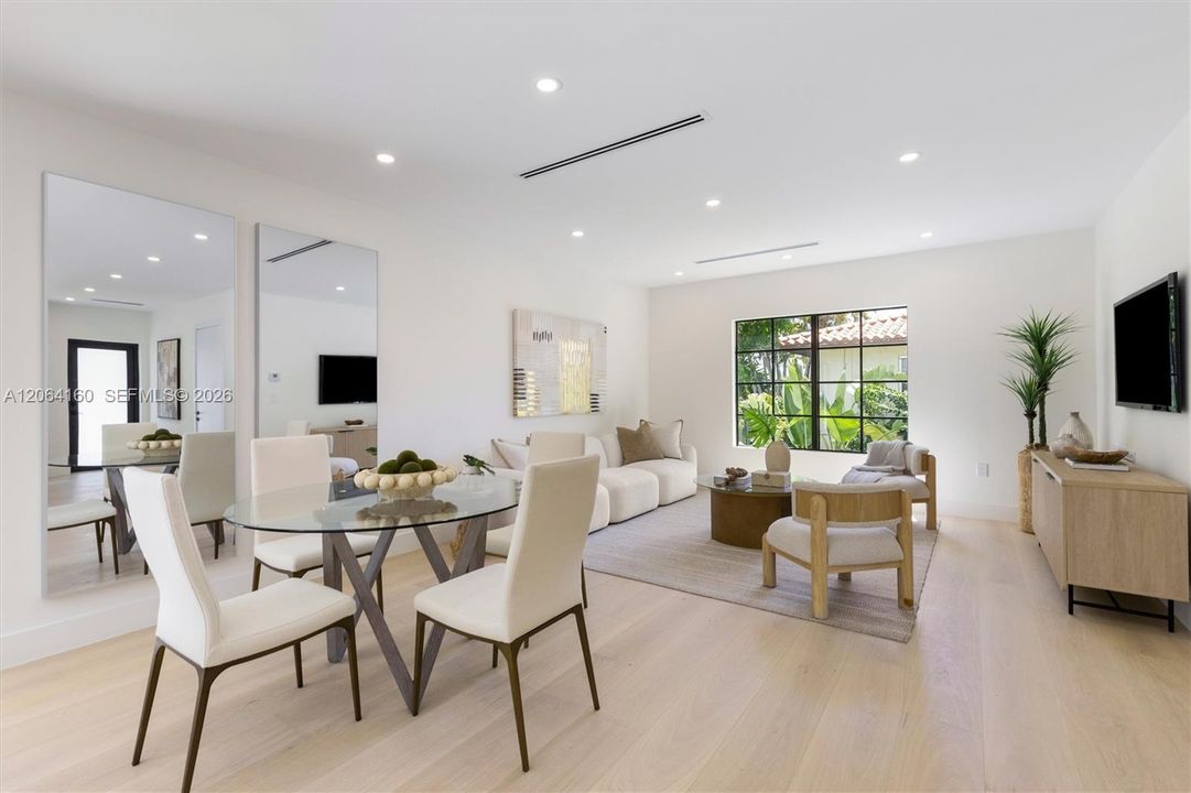 Active With Contract: $1,895,000 (3 beds, 3 baths, 1555 Square Feet)