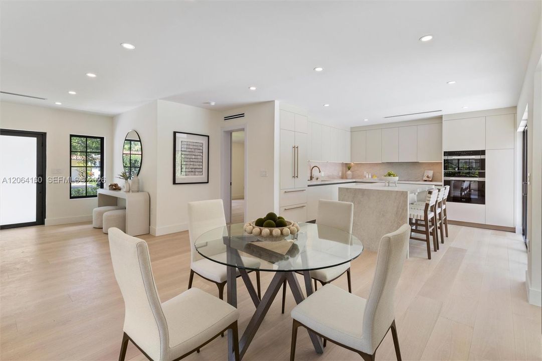 Active With Contract: $1,895,000 (3 beds, 3 baths, 1555 Square Feet)