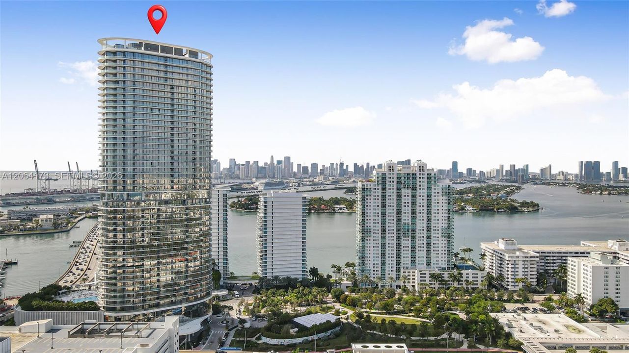 For Sale: $1,575,000 (1 beds, 1 baths, 1000 Square Feet)