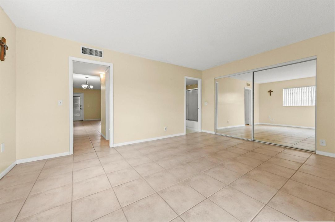 12 Bedroom 02