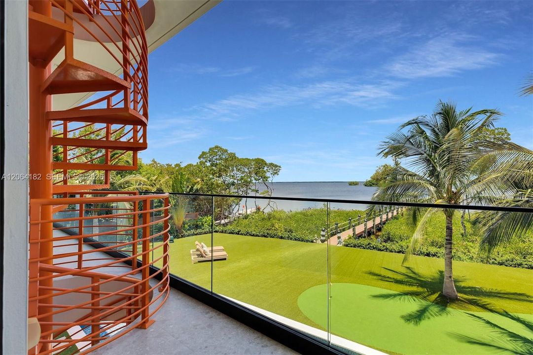 For Sale: $8,550,000 (6 beds, 5 baths, 4404 Square Feet)