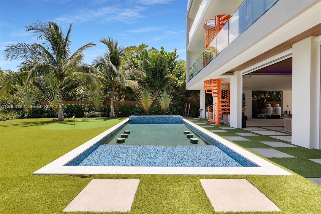 For Sale: $8,550,000 (6 beds, 5 baths, 4404 Square Feet)