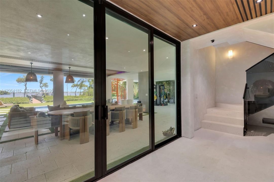 For Sale: $8,550,000 (6 beds, 5 baths, 4404 Square Feet)