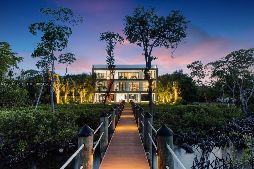 For Sale: $8,550,000 (6 beds, 5 baths, 4404 Square Feet)