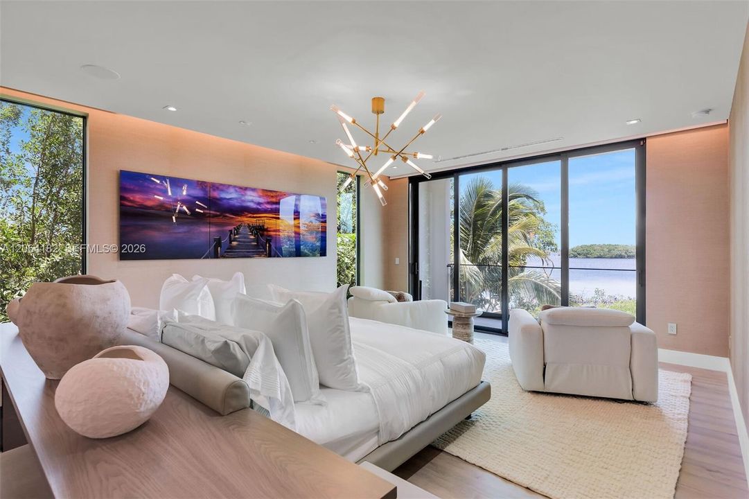 For Sale: $8,550,000 (6 beds, 5 baths, 4404 Square Feet)