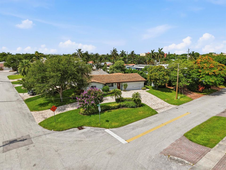 2690 NE 11th St - Pompano Beach - Mike B