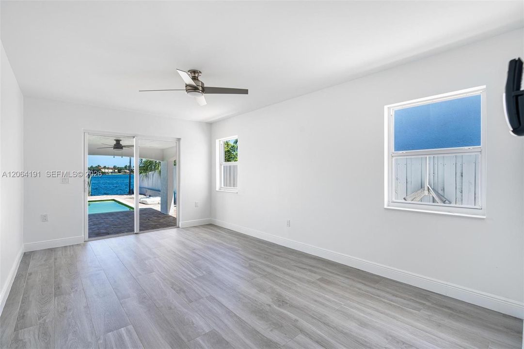 For Rent: $15,900 (5 beds, 4 baths, 2480 Square Feet)