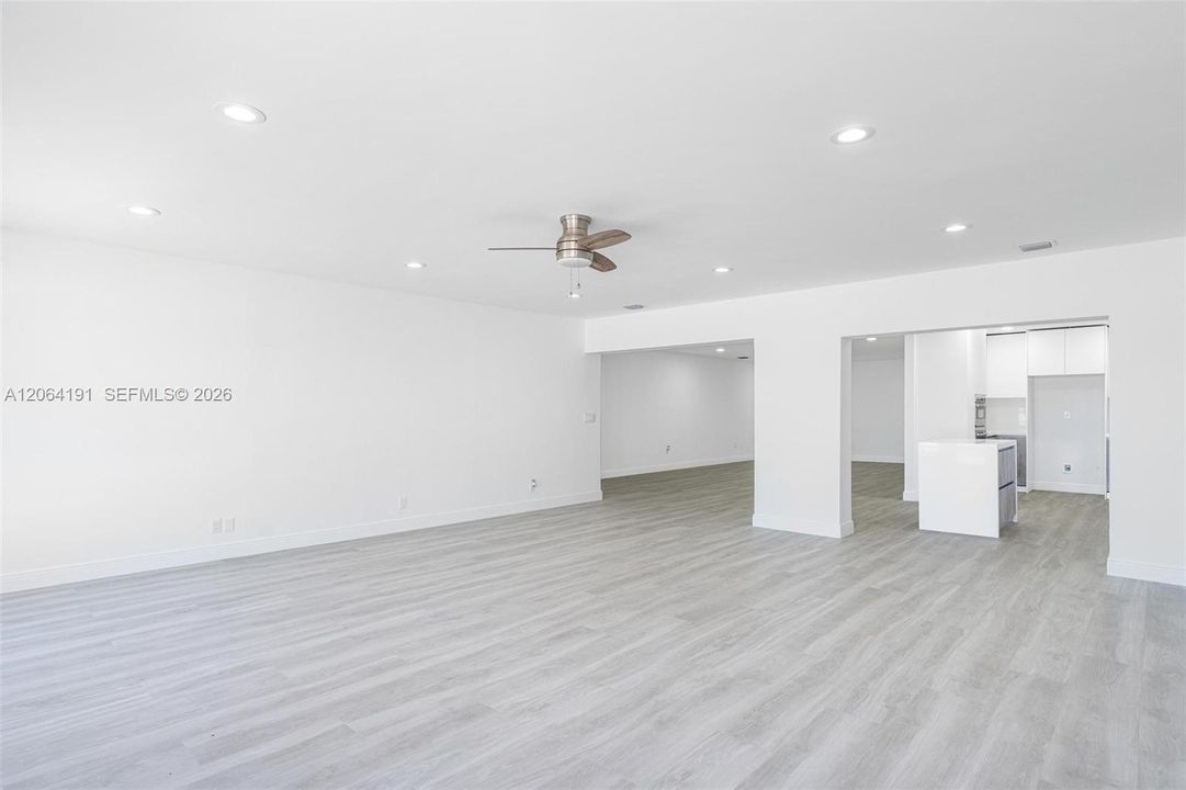 For Rent: $15,900 (5 beds, 4 baths, 2480 Square Feet)