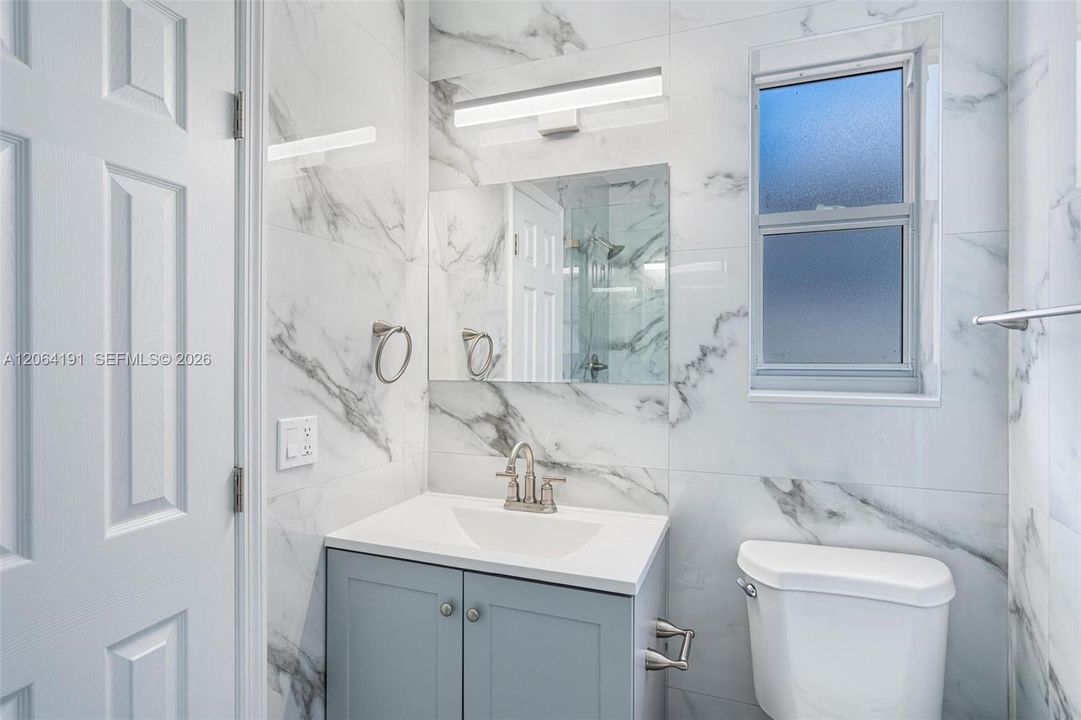 For Rent: $15,900 (5 beds, 4 baths, 2480 Square Feet)