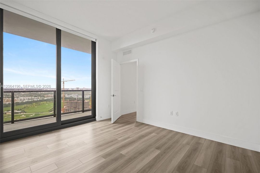 Недавно арендовано: $3,750 (1 спален, 1 ванн, 859 Квадратных фут)