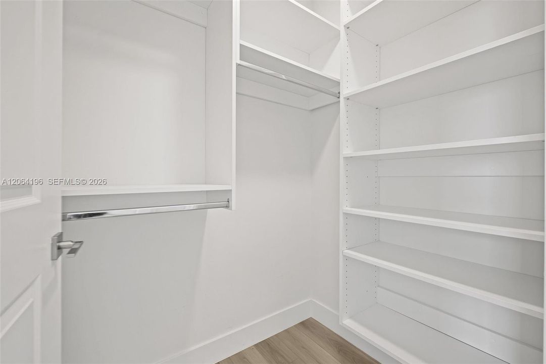 Недавно арендовано: $3,750 (1 спален, 1 ванн, 859 Квадратных фут)