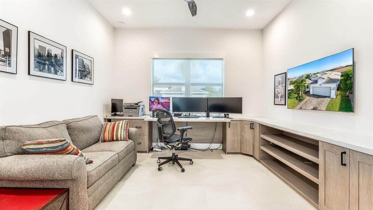 Office/Den or 4th bedroom