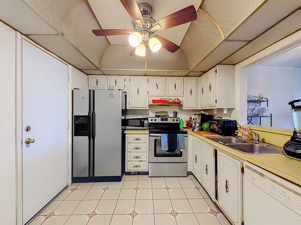 410 NW 68th Avenue #301-19