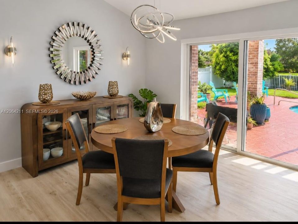 Active With Contract: $699,900 (3 beds, 2 baths, 1721 Square Feet)