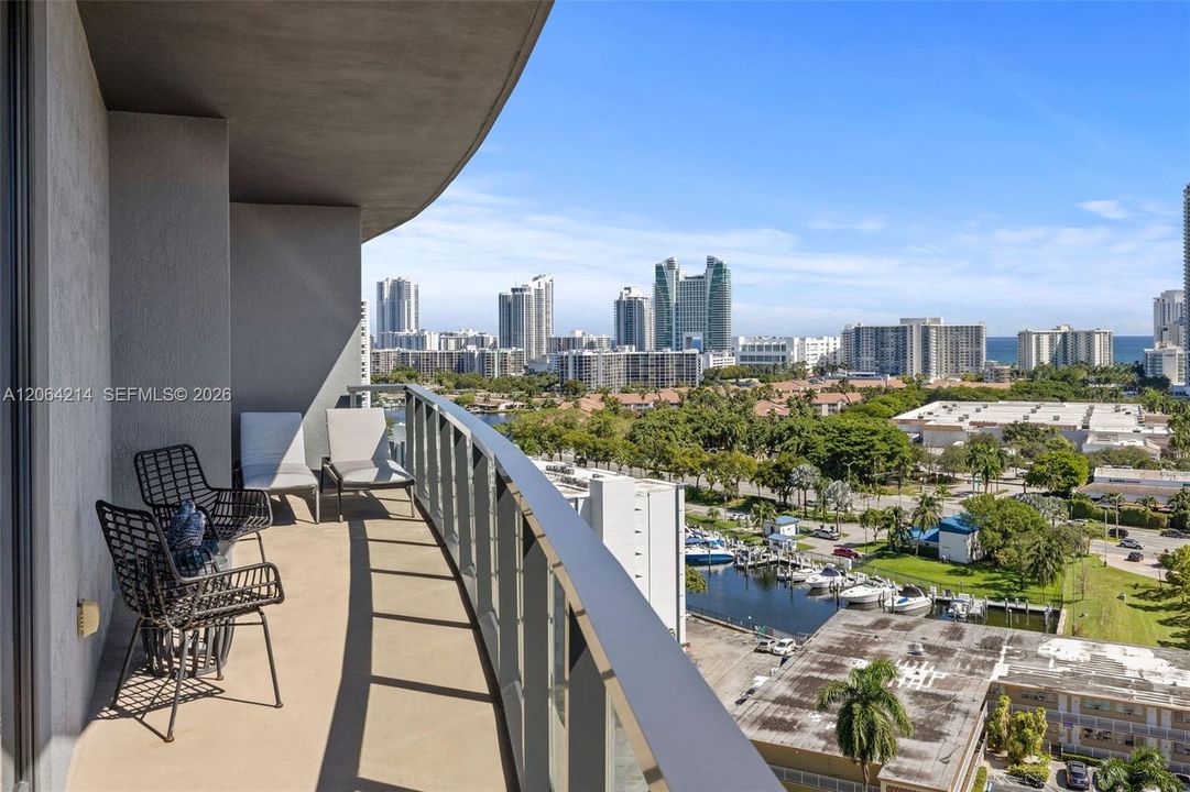 Recently Rented: $5,950 (3 beds, 2 baths, 1674 Square Feet)