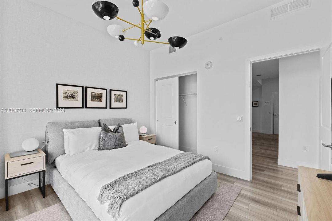 Recently Rented: $5,950 (3 beds, 2 baths, 1674 Square Feet)