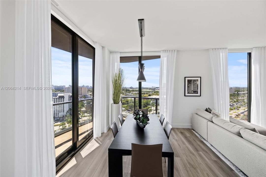 Recently Rented: $5,950 (3 beds, 2 baths, 1674 Square Feet)
