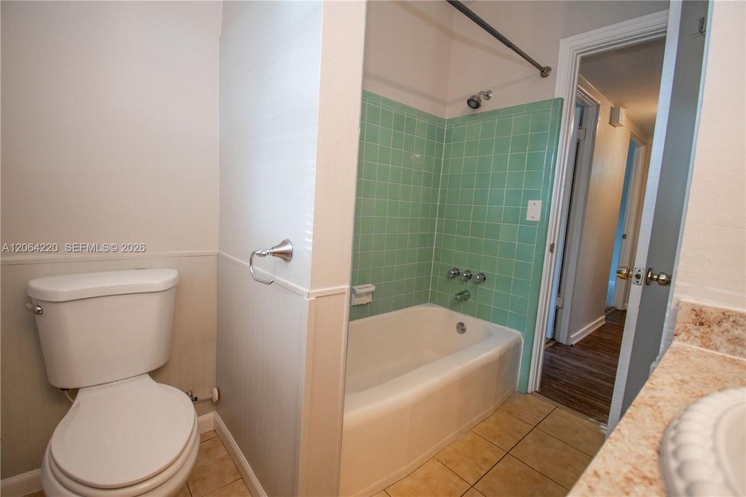 For Sale: $449,000 (3 beds, 2 baths, 1560 Square Feet)