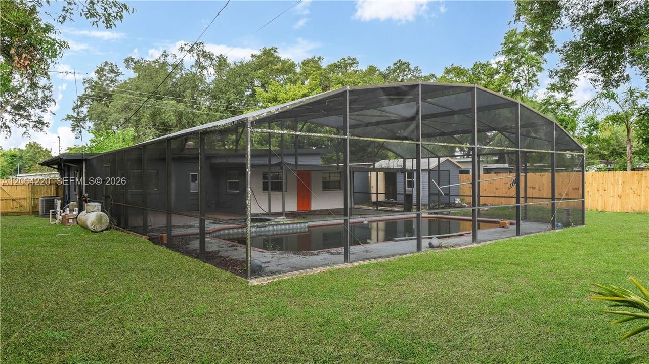For Sale: $449,000 (3 beds, 2 baths, 1560 Square Feet)