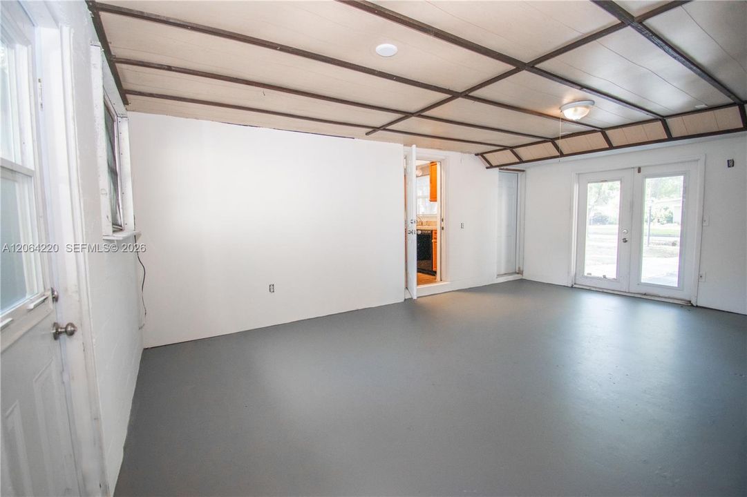 For Sale: $449,000 (3 beds, 2 baths, 1560 Square Feet)