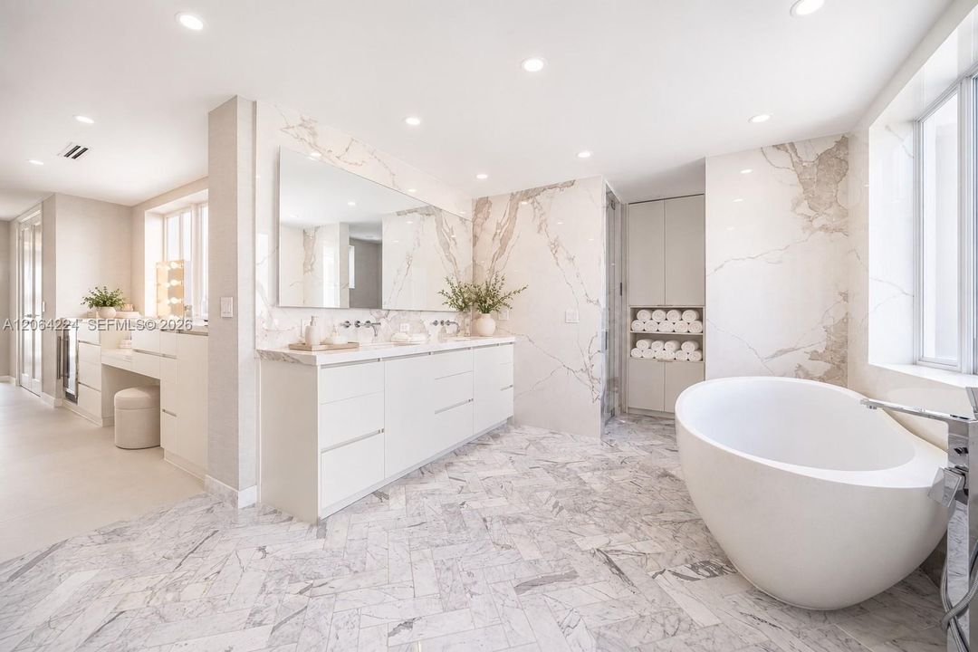 For Sale: $4,495,000 (4 beds, 4 baths, 3771 Square Feet)